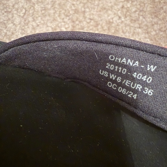 Olukai - Picture 4 of 5